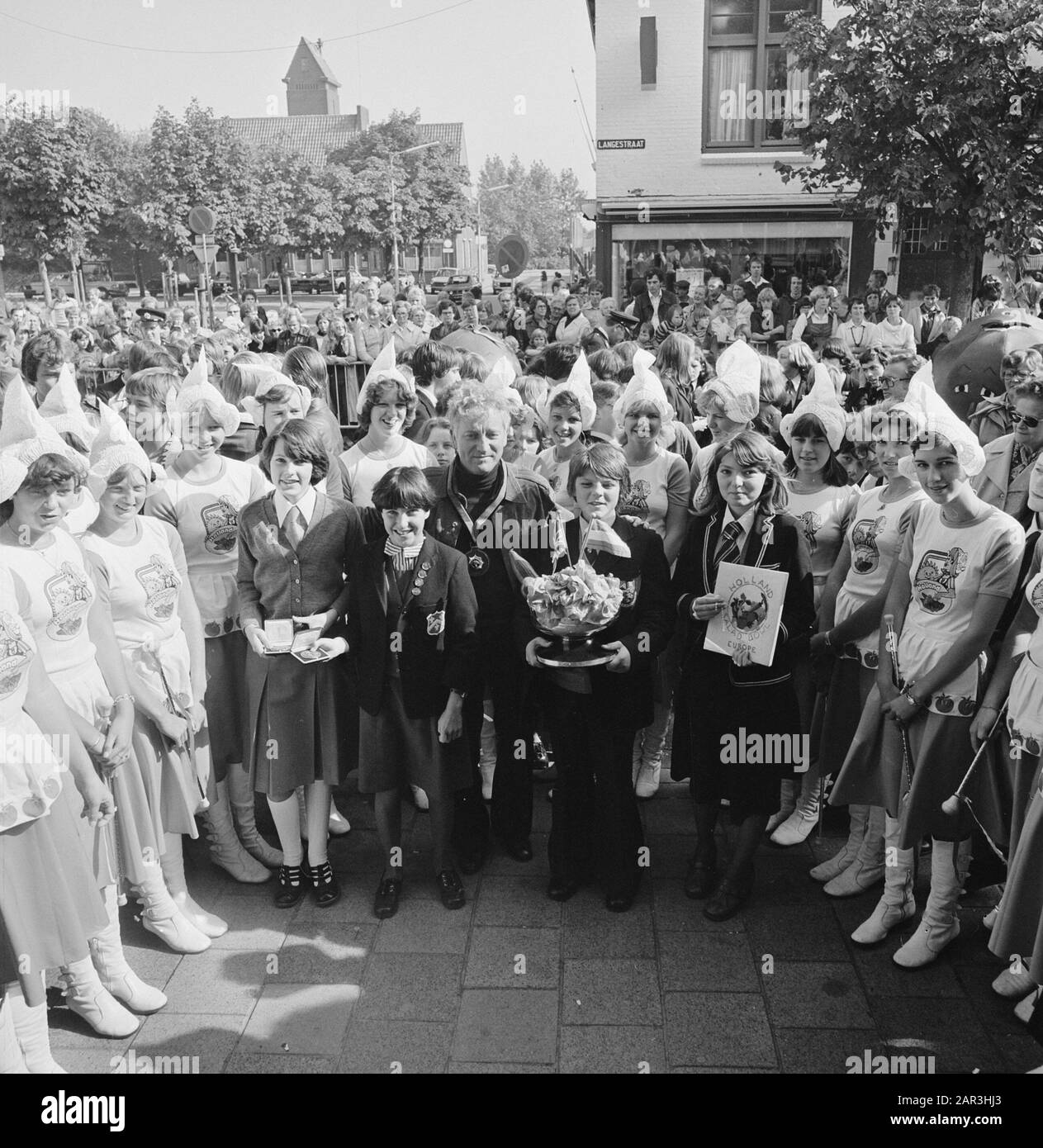 Scozzese schoolboy Yorick vince il primo premio in esponstelwedstr assegnato in s Gravensande Data: 24 settembre 1977 Località: 'S-Gravenzande, Zuid-Holland Parole Chiave: Drafting Foto Stock