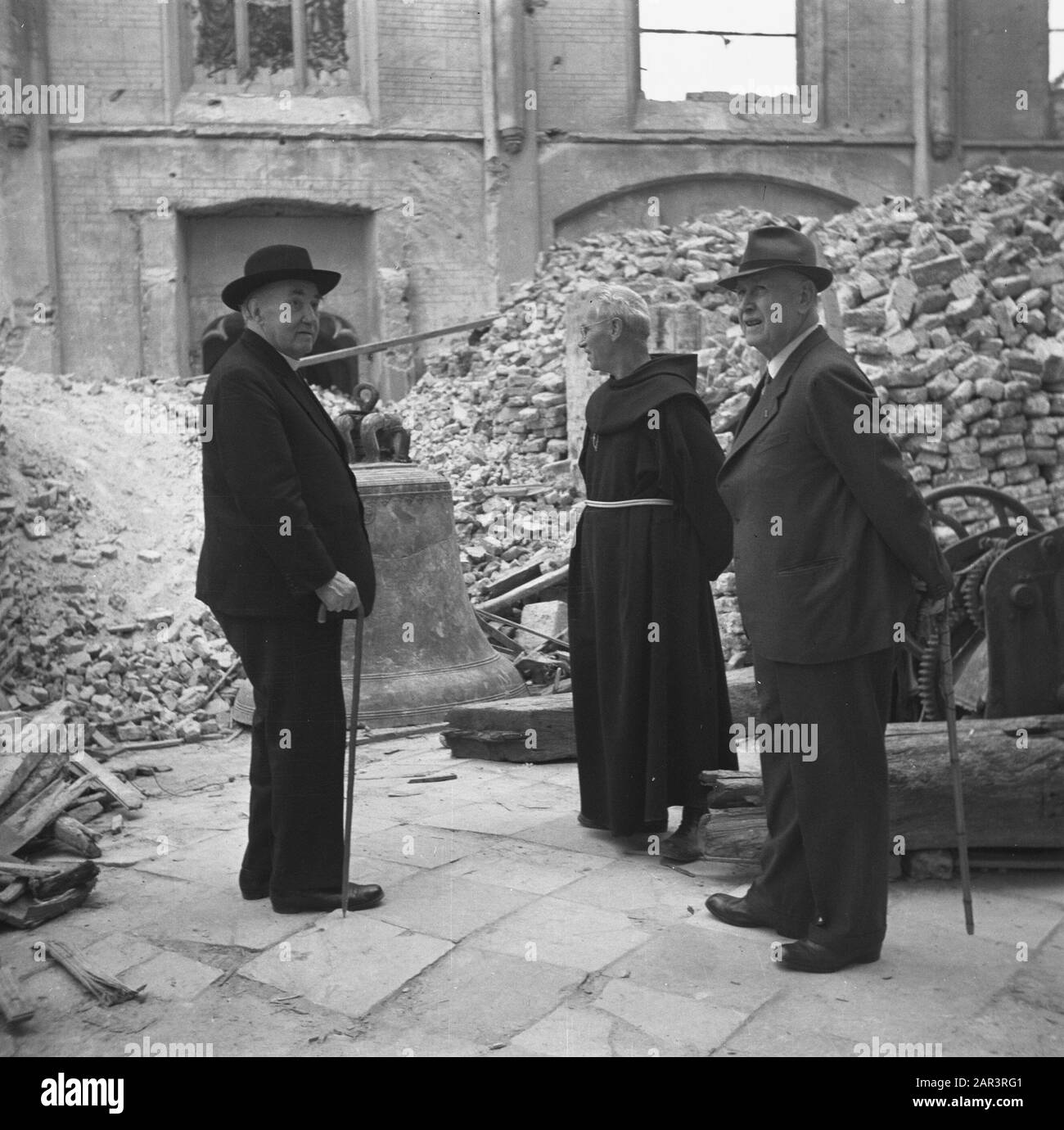 Monsignor Poels In Limburg Data: 1945 Luogo: Limburg Parole Chiave: Religioni, Seconda Guerra Mondiale Foto Stock