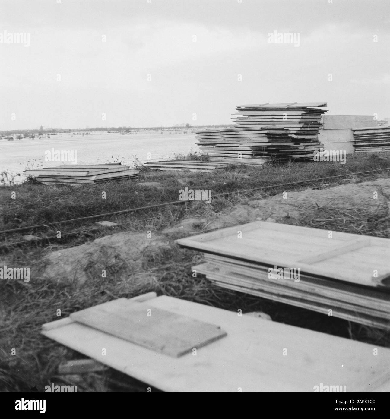 Walcheren: Riparazione Nollegat nel muro di mare e altri luoghi in Walcheren paratie prefabbricate per la costruzione di caserme è pronta Data: Ottobre 1945 luogo: Walcheren Parole Chiave: Riparazione, seconda guerra mondiale, ricostruzione Foto Stock