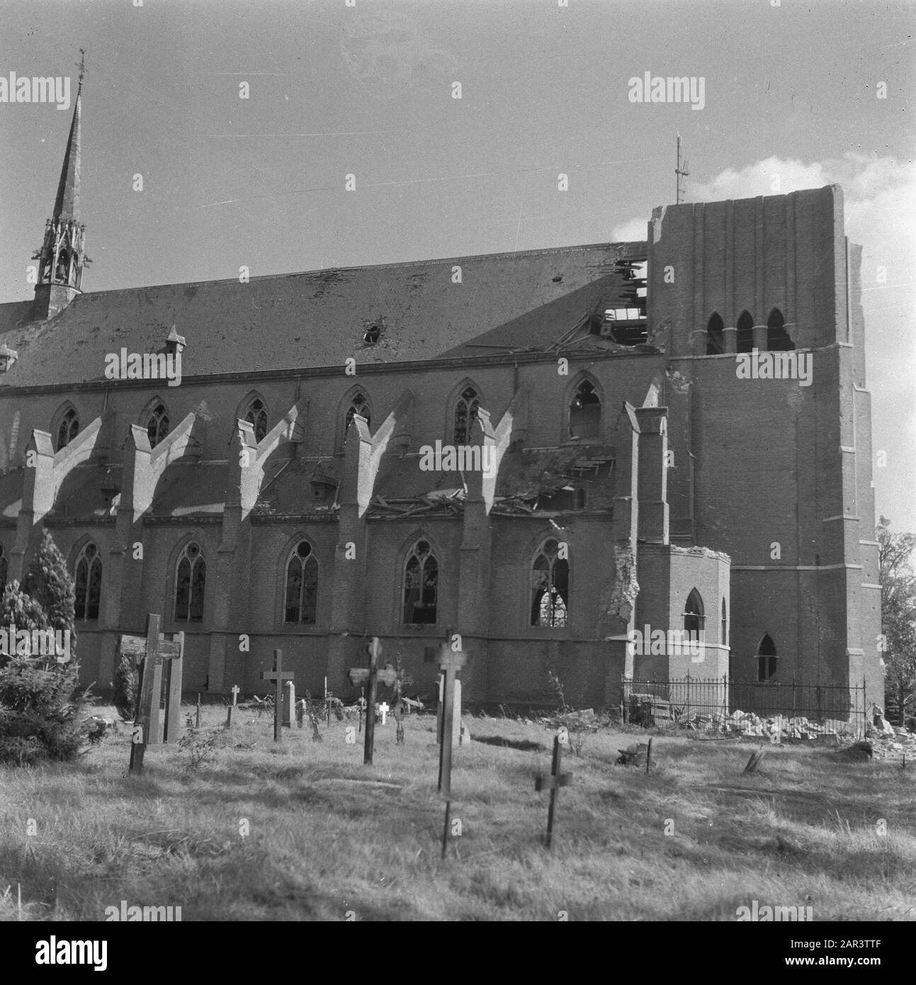 Vernielingen Gendt en Doornenburg chiesa cattolica romana a Doornenburg Data: 1945 luogo: Doornenburg Parole Chiave: Chiese, distruzione Foto Stock