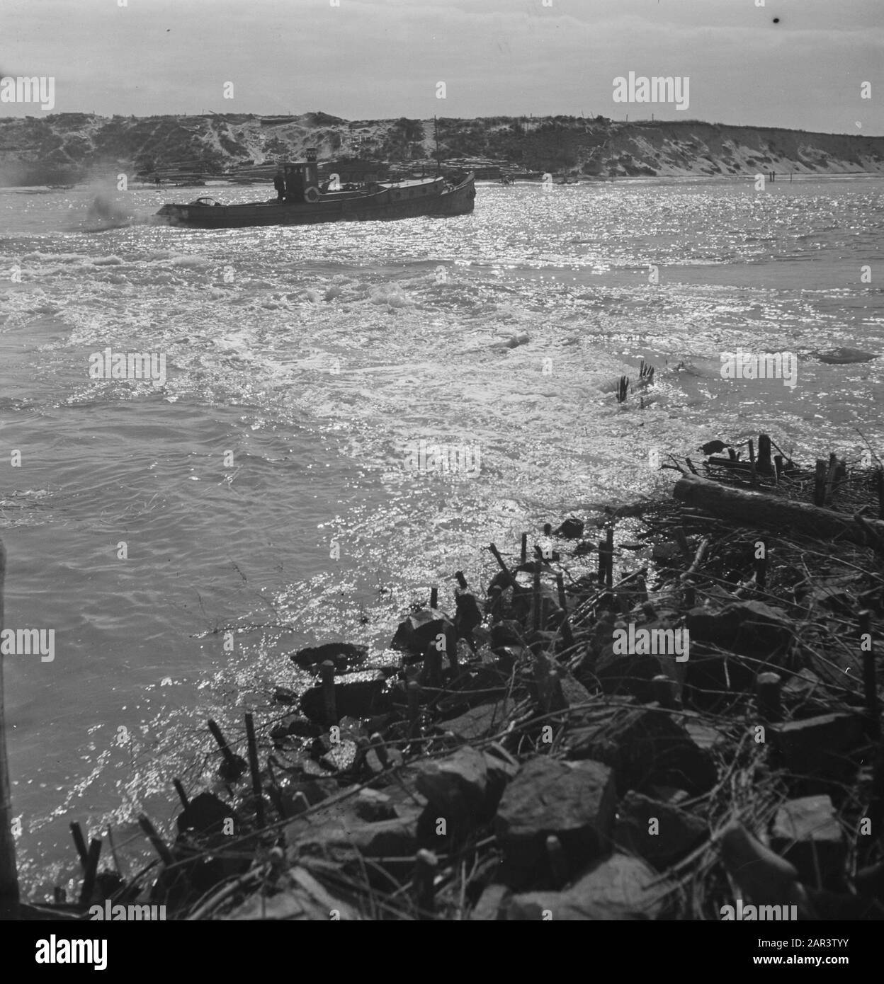 Recupero: Walcheren (Nollegat) Restelling Nollegat.. Tug Data: 1945 Luogo: Walcheren, Zeeland Parole Chiave: Recupero Nome Personale: Nollegat Foto Stock