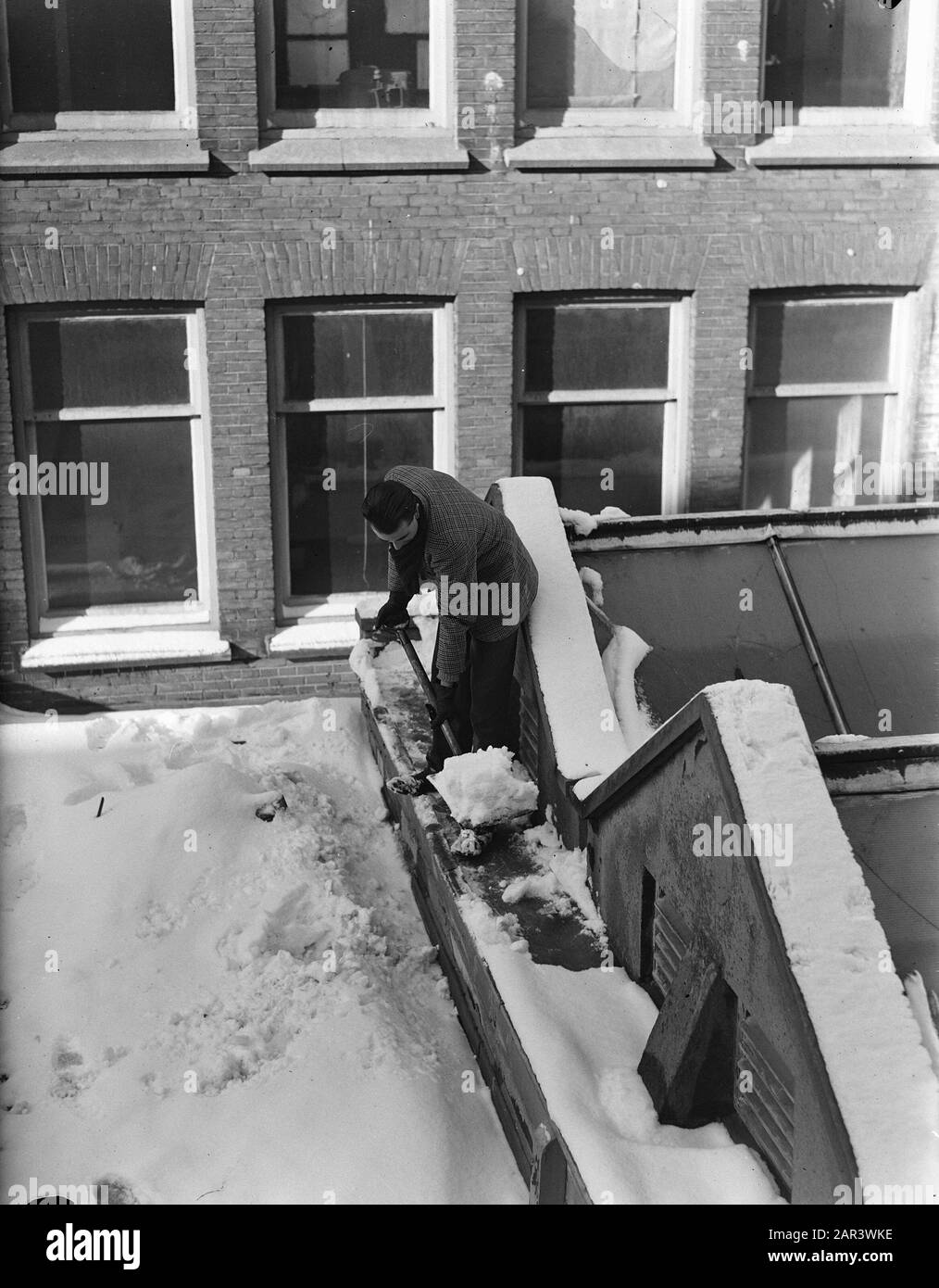 Spazzaneve in grondaia Data: 25 febbraio 1947 Parole Chiave: Spazzaneve CLEARING Foto Stock