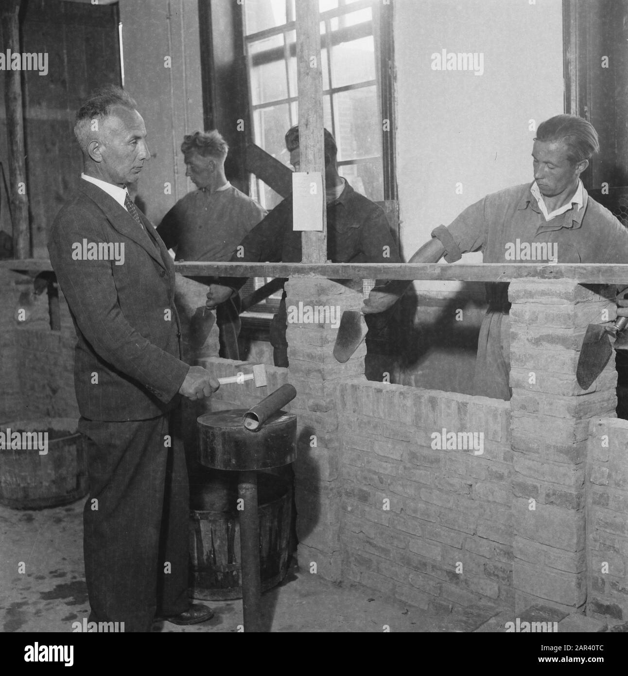 Workshop di Stato per l'istruzione professionale Data: 25 giugno 1946 Foto Stock