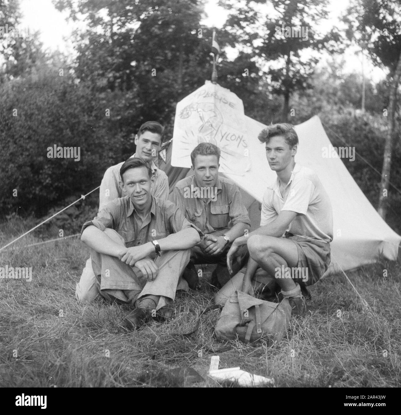 VCJC Hassum Data: 7 agosto 1950 Parole Chiave: Camps Nome personale: Hassum Foto Stock VCJC Hassum Data: 7 agosto 1950 Parole Chiave: Camps Nome personale: Hassum Foto Stock