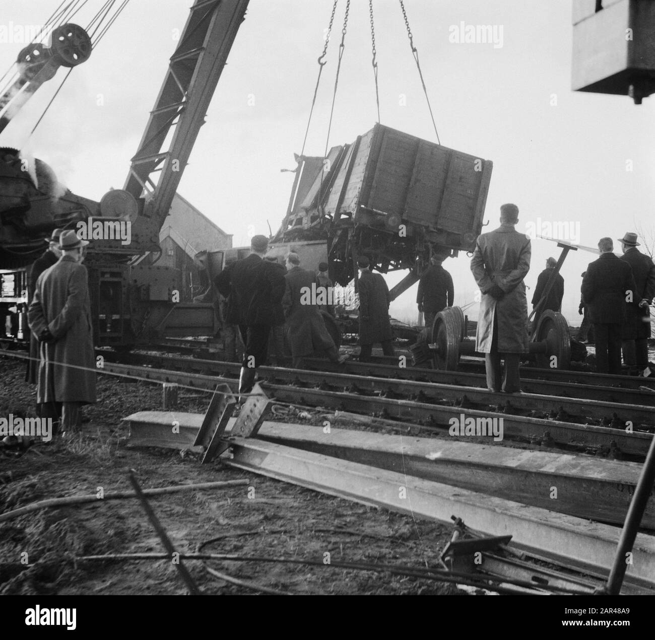 Collisione Ferroviaria Zutphen Data: 25 Novembre 1952 Località: Gelderland, Zutphen Parole Chiave: Collisioni Ferroviarie Foto Stock