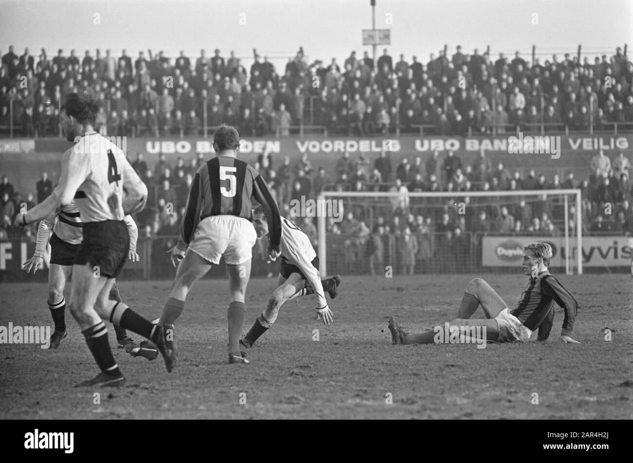 DOS contro DWS 2-2, momenti di gioco Data: 26 dicembre 1966 Parole Chiave: Sport, calcio Foto Stock
