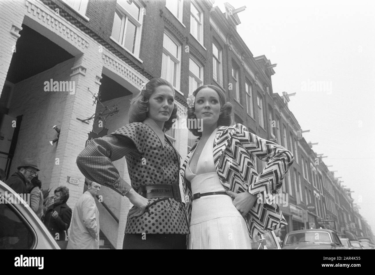 Edgar Vos nuova collezione primavera-estate, modelli Data: 2 marzo 1972 luogo: Amsterdam, Noord-Holland Parole Chiave: Mannequins, moda Foto Stock