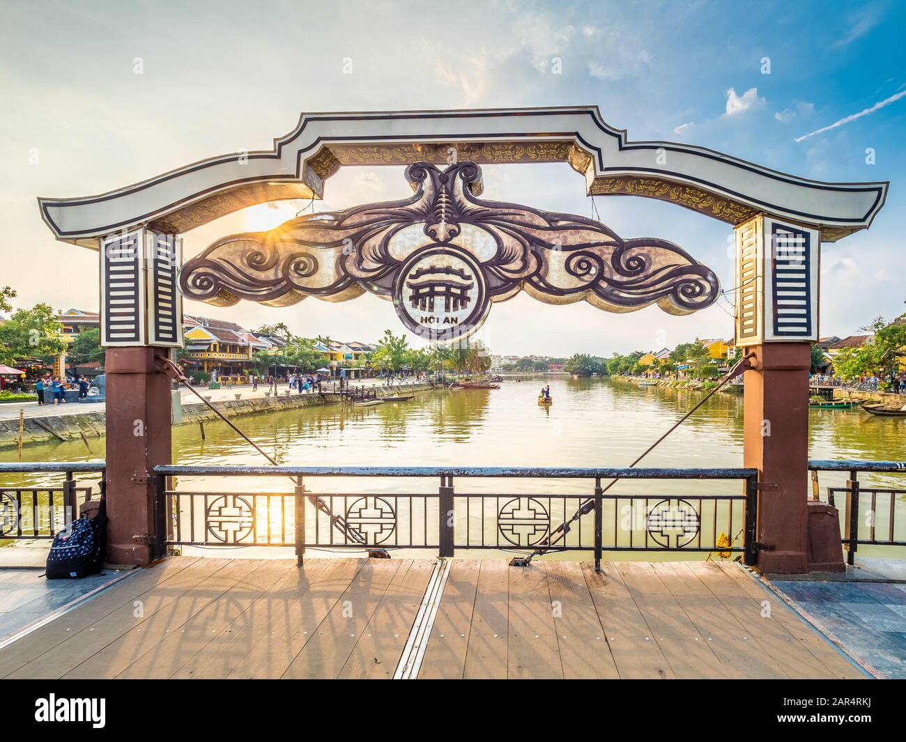 Segnale della città su Cau An Hoi Bridge, Hoi An, Vietnam Foto Stock