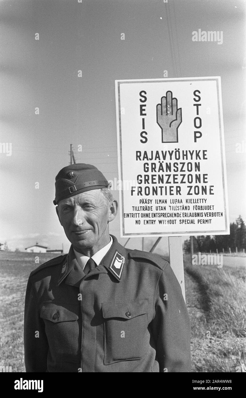 Finlandia frontiera finlandese-russa; posto di frontiera a Imatra Data: 5 luglio 1967 Località: Finlandia, Imatra Parole Chiave: Guardie di frontiera, valichi di frontiera, posti di frontiera, frontiere, soldati Foto Stock