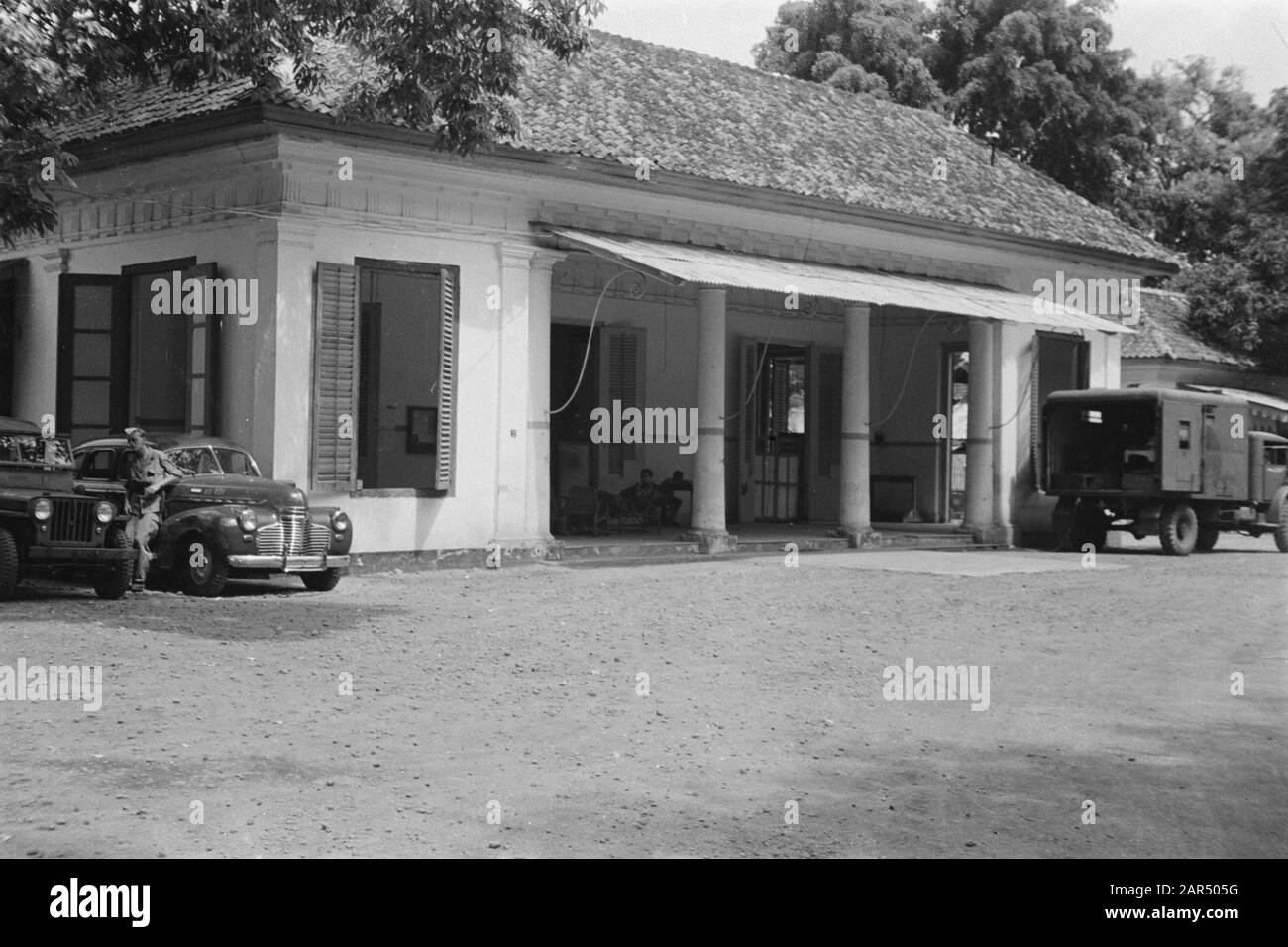 Costruzione Del Coordinamento Territoriale Trasporto Militare Willemslaan 12 In Batavia Data: Marzo 1947 Località: Indonesia, Indie Orientali Olandesi Foto Stock
