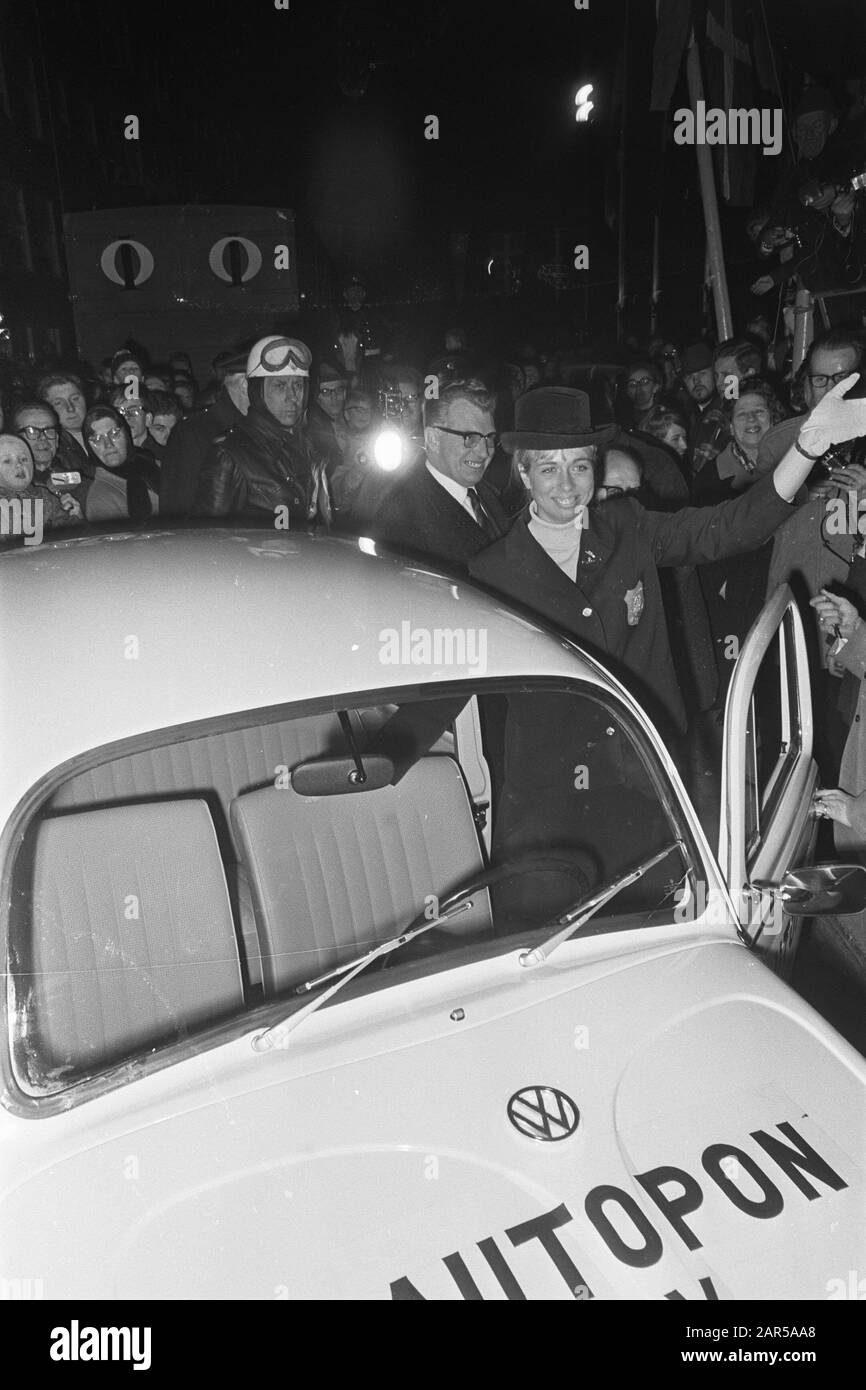 Huling Carry Geyssen in Indian Neighborhood, numero 36 Carry Geyssen in VW Data: 19 febbraio 1968 Parole Chiave: Honages, skaters Nome personale: Carry Geyssen Foto Stock