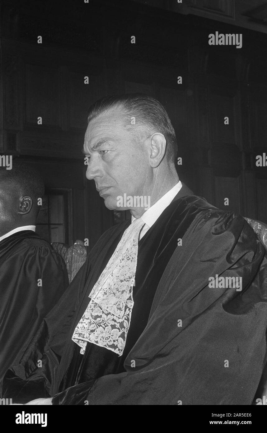 Corte Internazionale di Giustizia divisione Continental flat North Sea nr. 13, 21: Prof. Max Sorensen (Danimarca) Data: 23 Ottobre 1968 Parole Chiave: Meeting Foto Stock