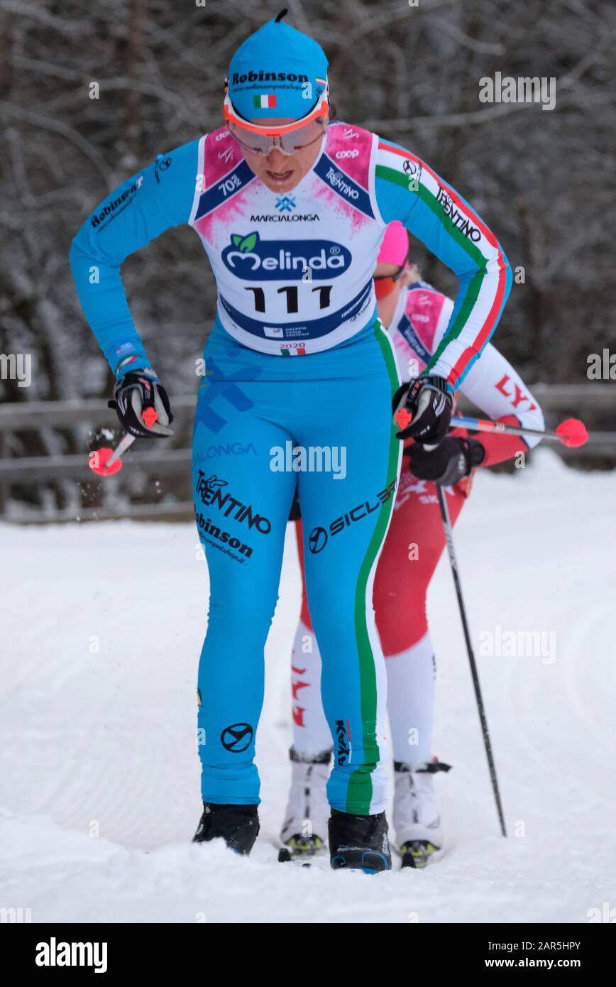 Cavalese e Moena, Italia, 26 Gen 2020, 111 chiara caminada (ita) durante 47th Marcialonga - Nordic Ski - credito: LPS/Roberto Tommasini/Alamy Live News Foto Stock