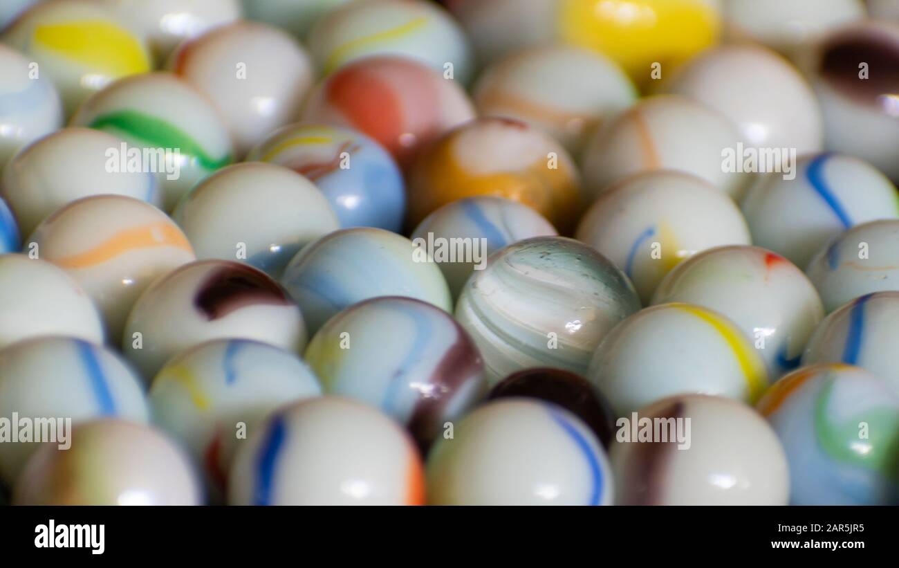 Primo piano della collezione di marmi bianchi multicolori Foto Stock
