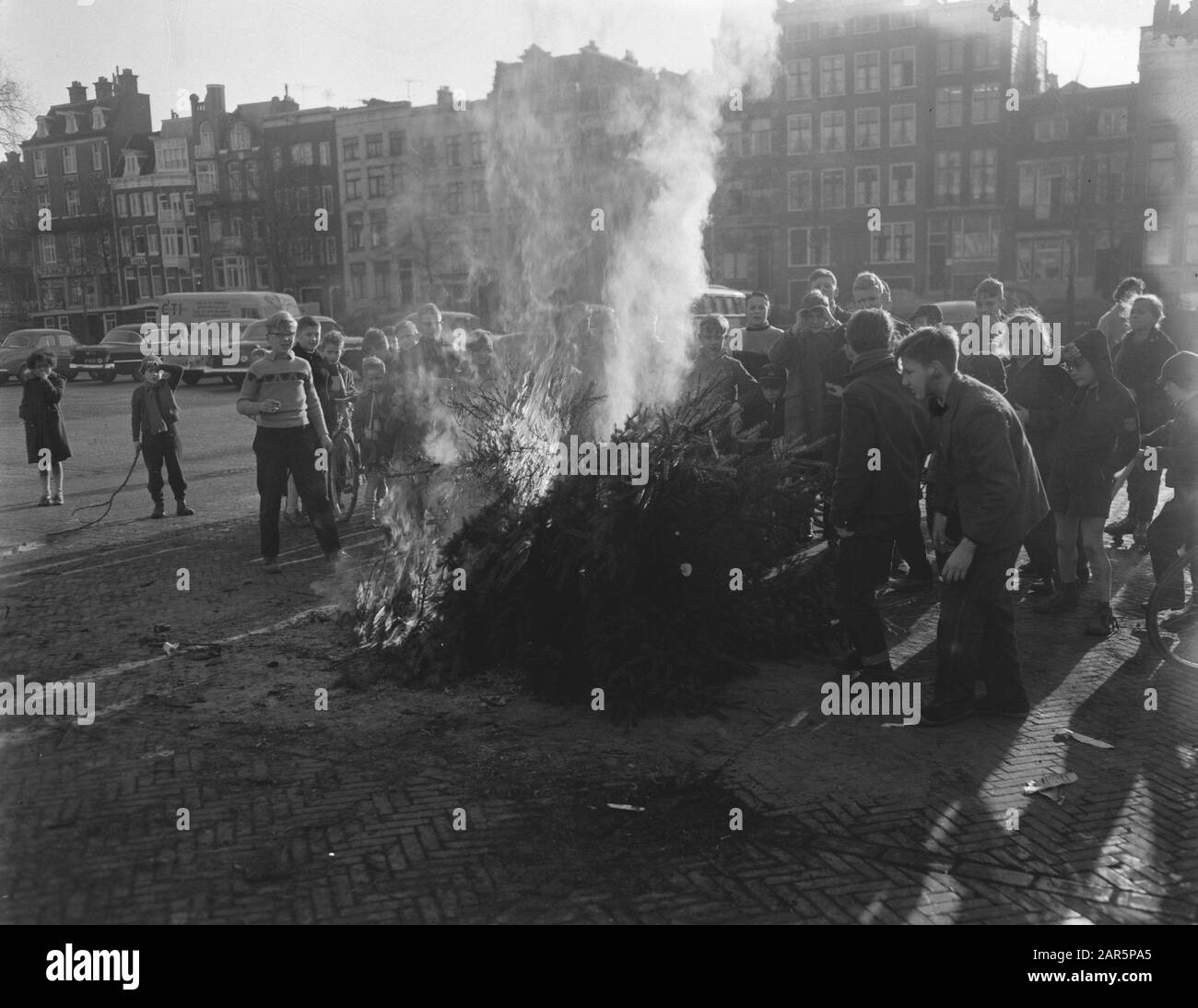 Fuochi d'albero di Natale ad Amsterdam Data: 2 gennaio 1959 Foto Stock