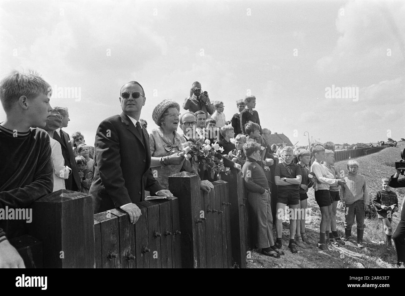 Queen Juliana visite North Holland Data: 17 Giugno 1969 Parole Chiave: Queens Nome personale: Juliana (queen Netherlands), Juliana, Queen Foto Stock