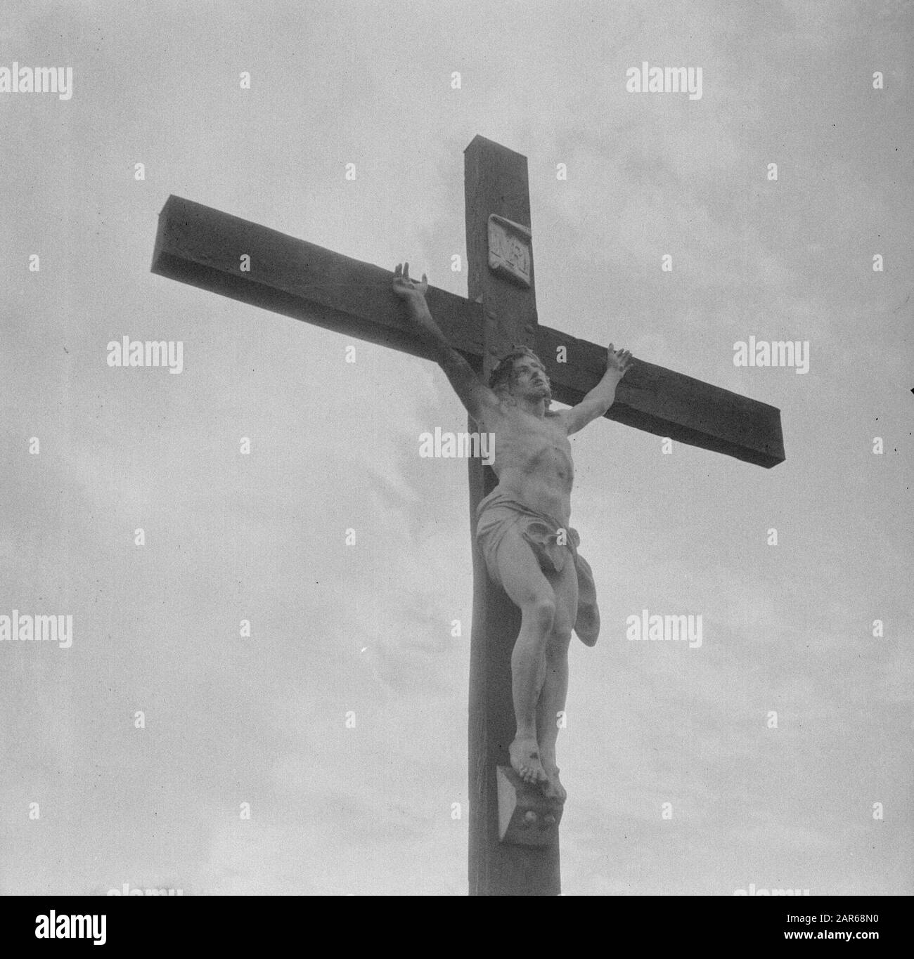 Visita A Napoli E Vesuvio Crocifisso Data: 1938 Località: Italia, Napoli Parole Chiave: Santi Foto Stock