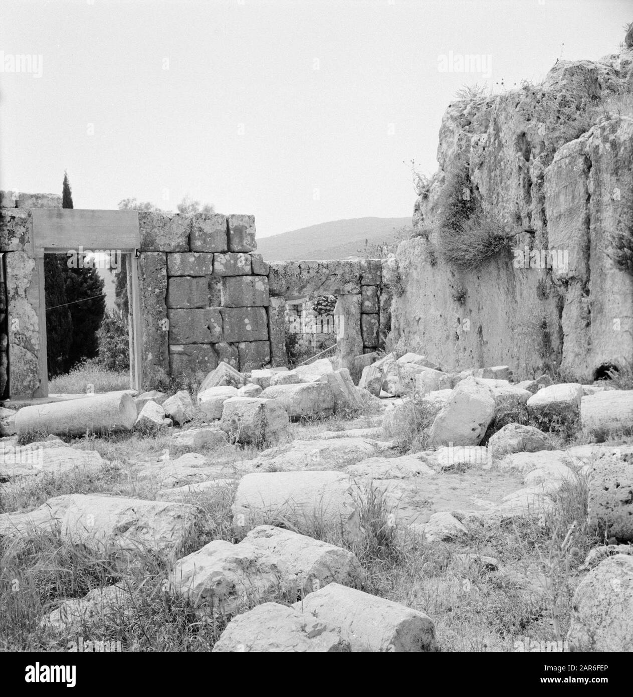 Israele: Meron, vecchia sinagoga Meron. Resti della vecchia sinagoga Data: Luogo non ondato: Galilea, Israele, Meronberg Parole Chiave: Archeologia, religione ebraica, muri, scavi, rovine, sinagoghe Foto Stock