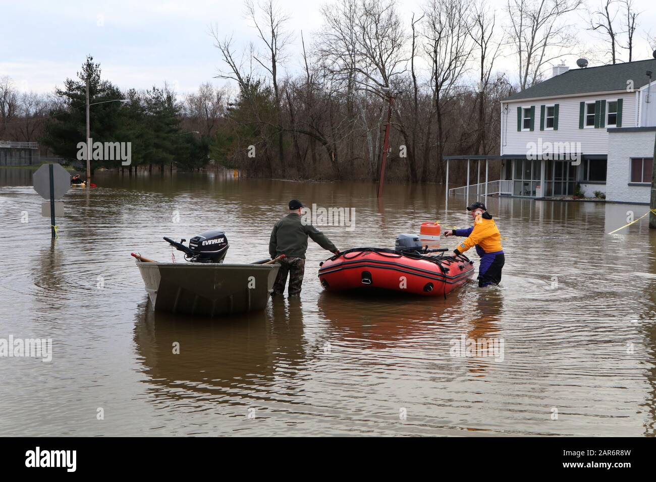 Barche di salvataggio in Ohio River Flood Cincinnati Ohio Foto Stock