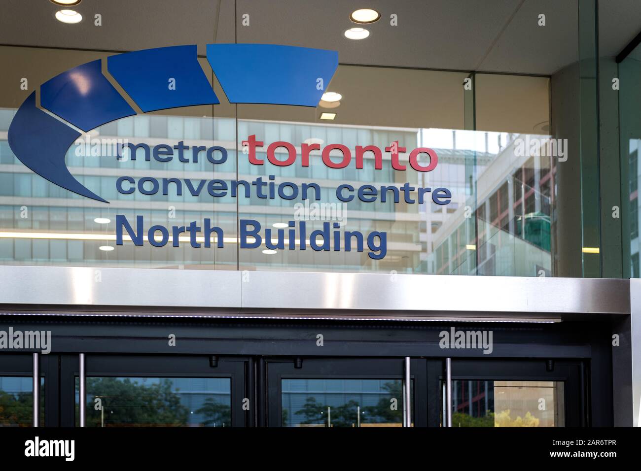 Toronto, CANADA - 03 ottobre 2018 : il centro congressi della metropolitana Toronto North Building a Toronto. Foto Stock