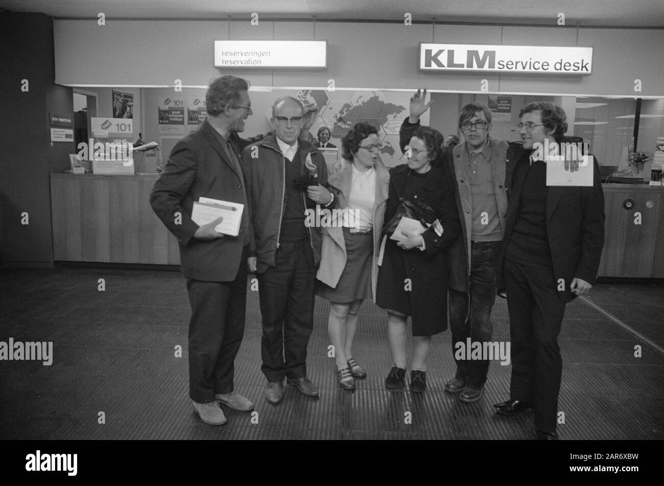 I missionari olandesi arrivano a Schiphol dopo il colpo di stato militare in Cile Data: 24 settembre 1973 Località: Noord-Holland, Schiphol Parole Chiave: RechionARIAN Foto Stock