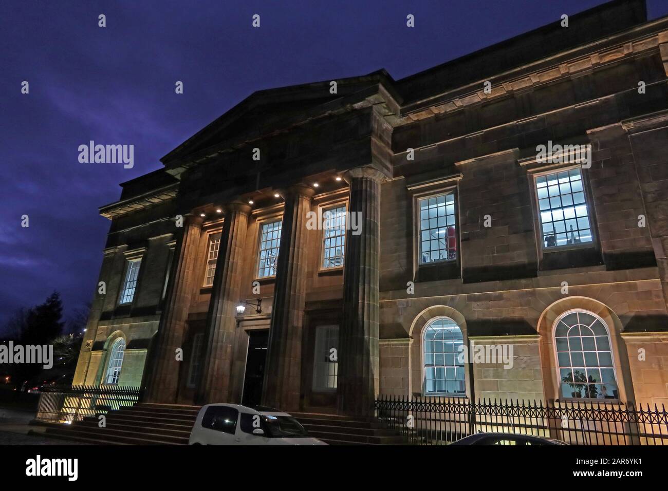 Storico Custom House, Greenock's Custom House Quay, Inverclyde, Scozia, Regno Unito di notte Foto Stock