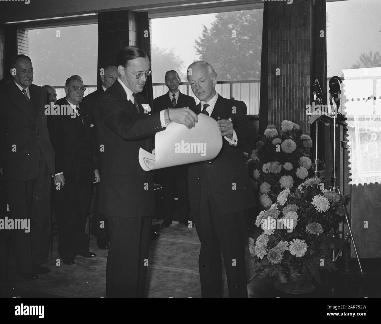 Sua altezza reale Principe Bernhard nominato patrono mondo Domroe Data: 12 ottobre 1955 Nome personale: Bernhard, principe Nome istituzione: Dominio del mondo Foto Stock