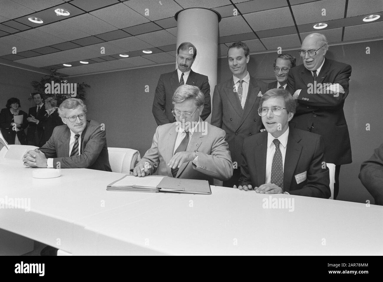 Command Optional Exchange; Optional Exchange insieme a American Stock Exchange (AMEX) 1st American Index-opti commerciato al di fuori degli Stati Uniti; Signing contract/Date: 20 agosto 1987 Nome Persona: Amex, American Stock Exchange Foto Stock