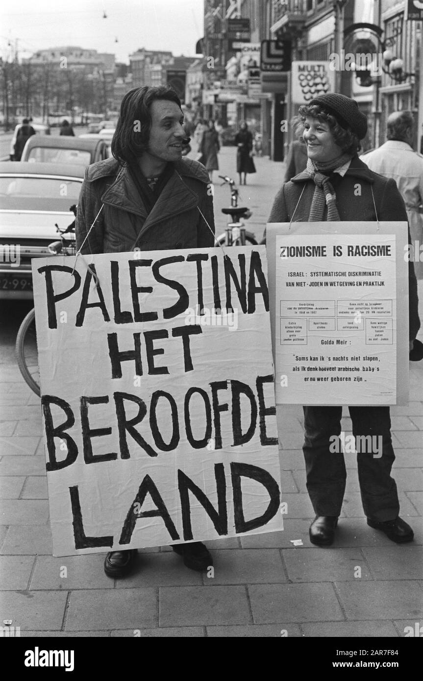 Palestina Comitee dimostra per la costruzione di El al ad Amsterdam contro le azioni israeliane in Galilea Data: 31 Marzo 1976 luogo: Amsterdam, Noord-Holland Parole Chiave: Dimostrazioni Nome personale: El al Foto Stock