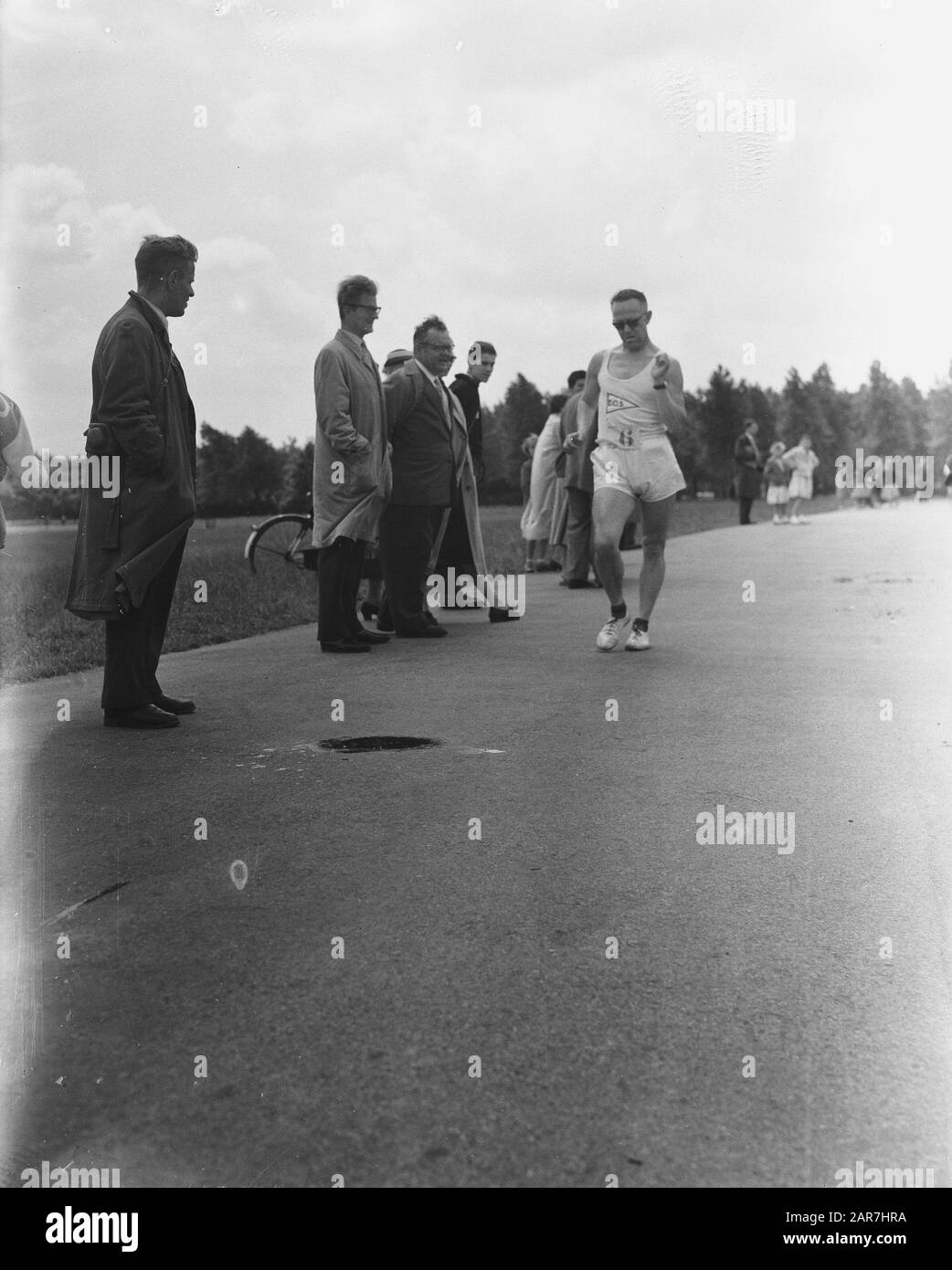 Campionato olandese a piedi veloce a Rotterdam Data: 22 Giugno 1958 Località: Rotterdam, Zuid-Holland Foto Stock