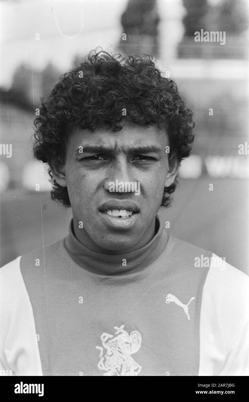 Persdag Ajax; nr. 13, 14 Ruud Kaiser (testa), nr. 15, 16 Simon Tahamata (Head) Data: 24 luglio 1978 Parole Chiave: Sport, calcio Foto Stock