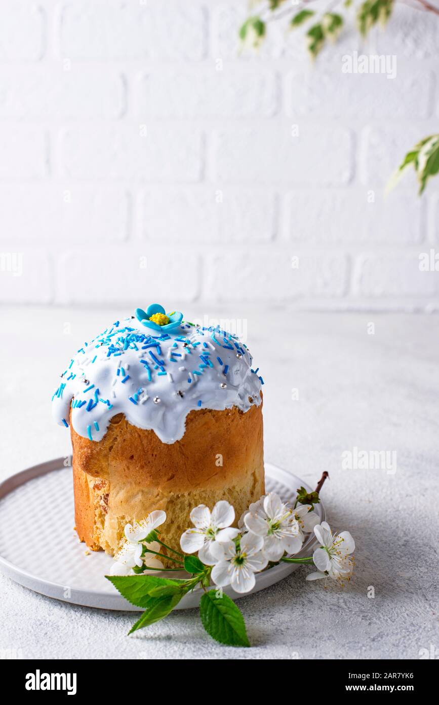 Tradizionale torta di Pasqua con topping Foto Stock