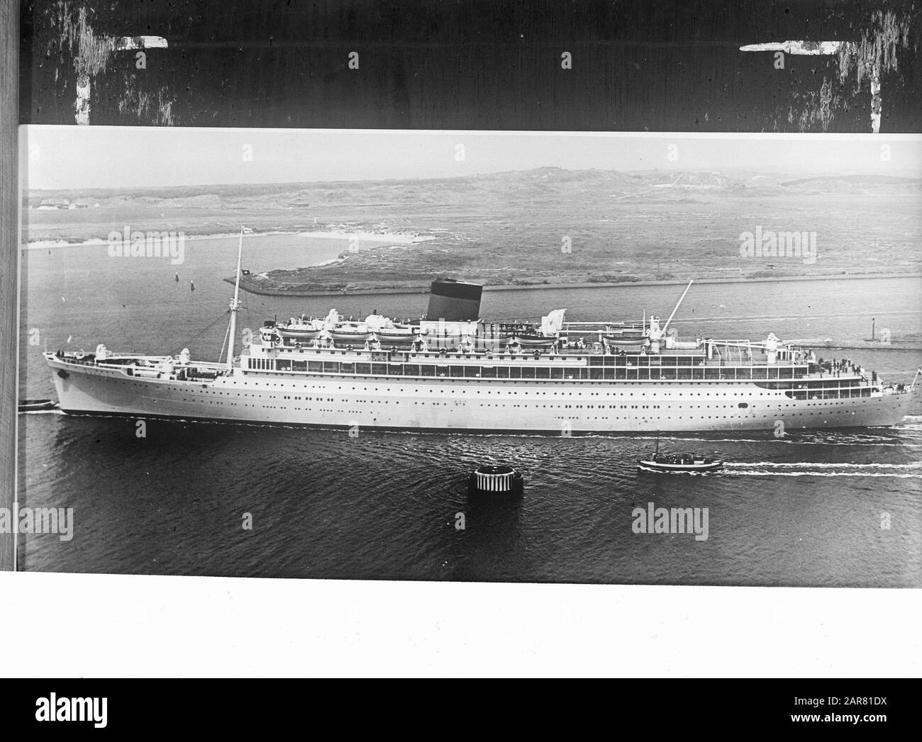 M.S. Oranje van Stoomvaart Maatschappij Nederland impiegato come nave ospedaliera presso la marina australiana. Bottiglie con plasma sanguigno Data: 1940-1945 luogo: Indonesia, Indie Orientali Olandesi Parole Chiave: Navi ospedaliere, marina, navi passeggeri, seconda guerra mondiale Foto Stock