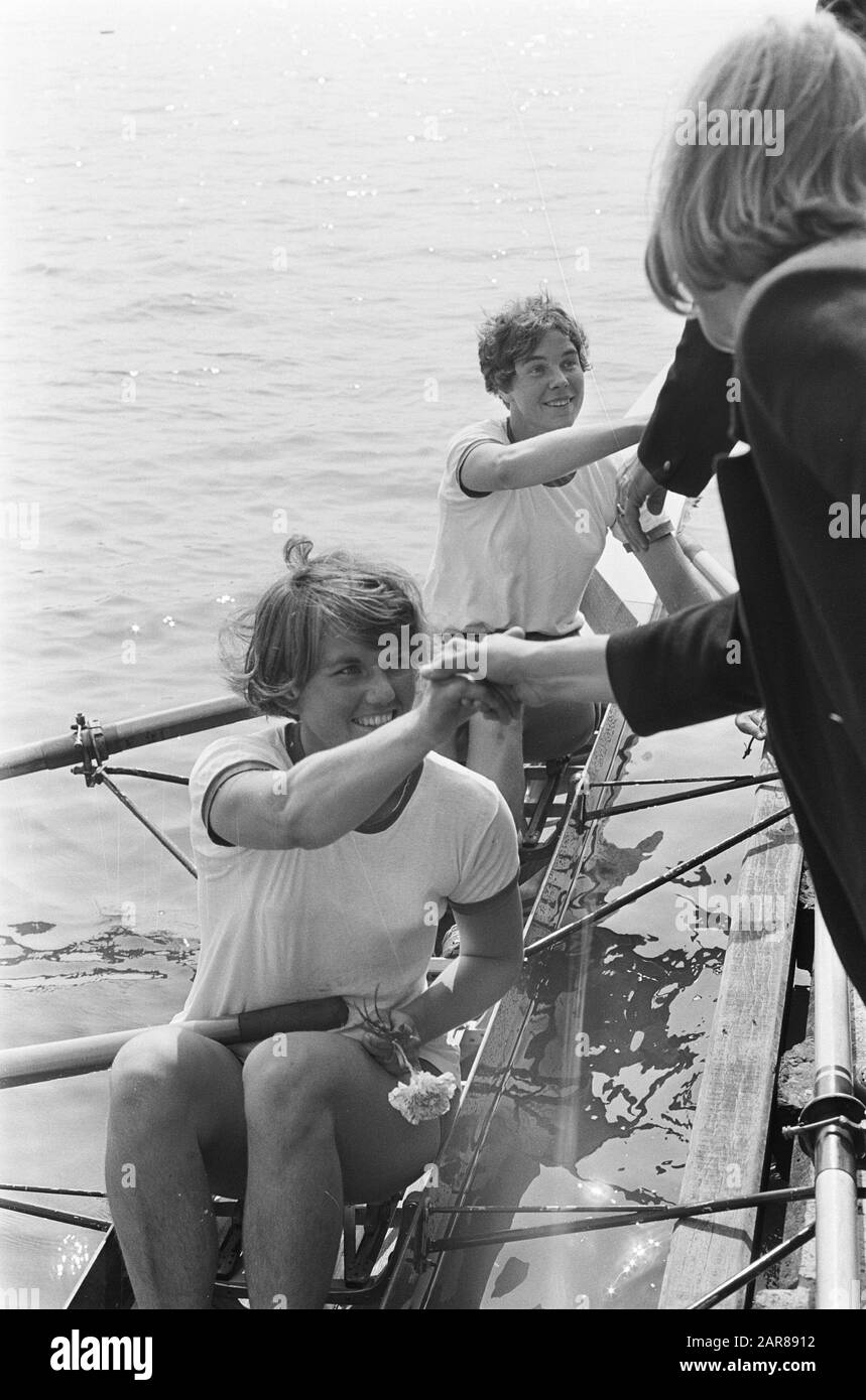 Campionati Olandesi Di Canottaggio Donne A Bobaan Data: 7 Luglio 1968 Località: Amsterdam, Amsterdam Bos, Babbaan, Noord-Holland Parole Chiave: Champonsies, Rowing Foto Stock