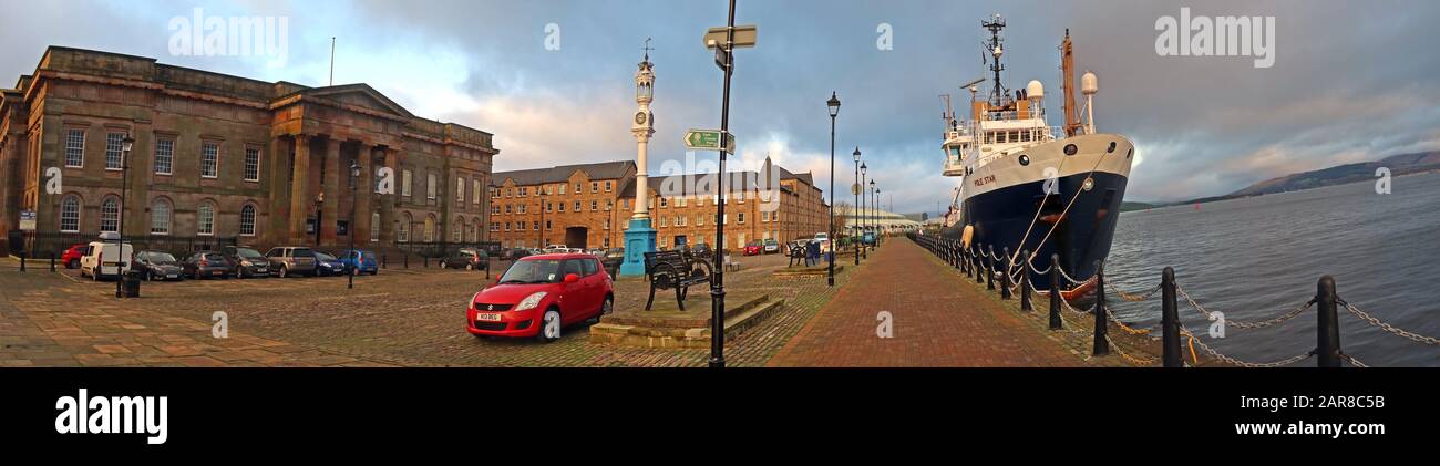 Panorama della Nave Pole Star Buoy-Lighthouse, a Custom House Quay, Greenock, Inverclyde, Renfrewshire, Scozia, Regno Unito, PA15 1EQ Foto Stock