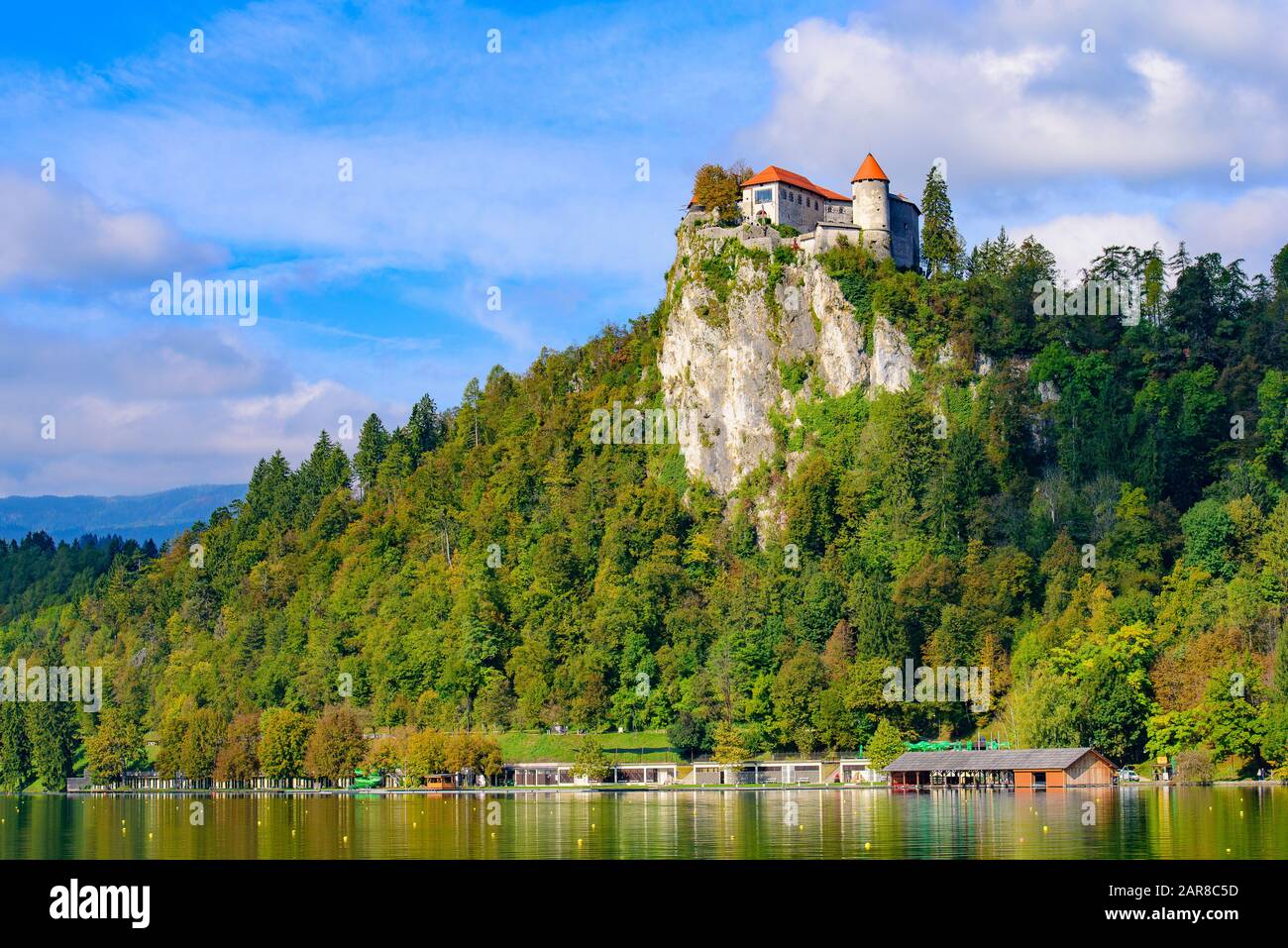 Castello di Bled, un castello medievale sul lago di Bled in Slovenia Foto Stock
