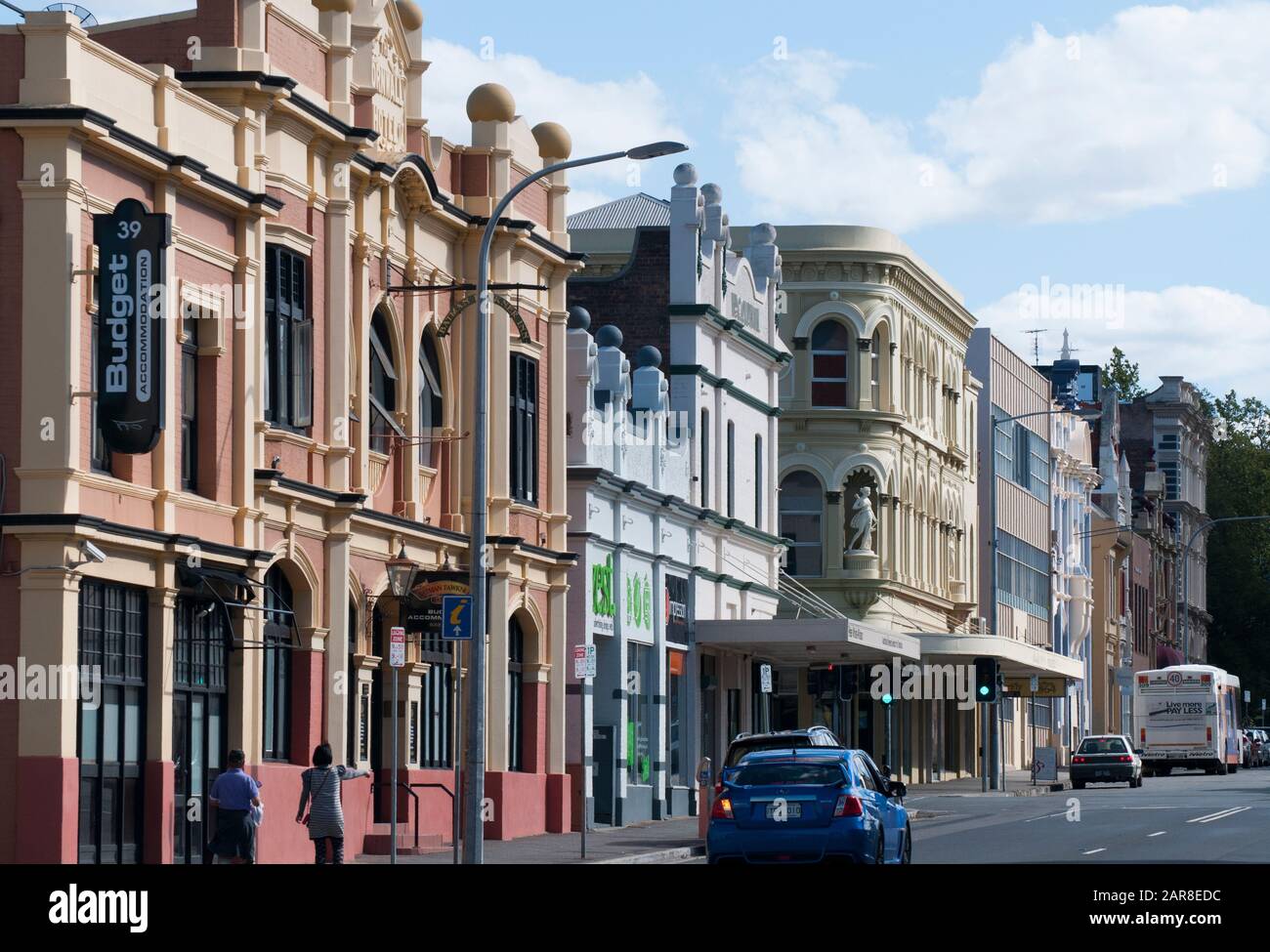 Scena di strada nella storica Launceston, nel nord della Tasmania, Australia Foto Stock