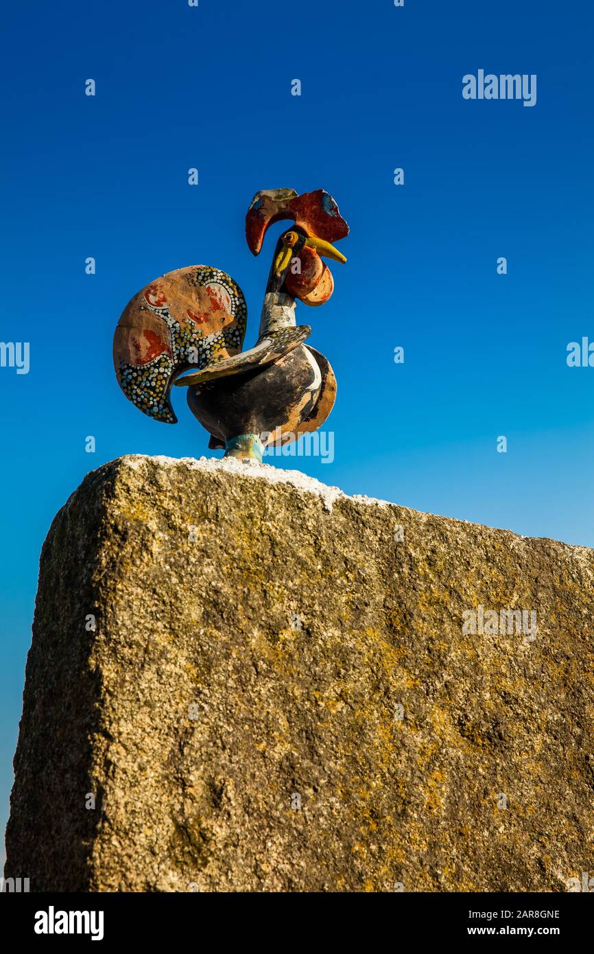 Porto, PORTOGALLO - MAGGIO 2018: Il Gallo di Barcelos uno dei simboli più comuni del Portogallo Foto Stock