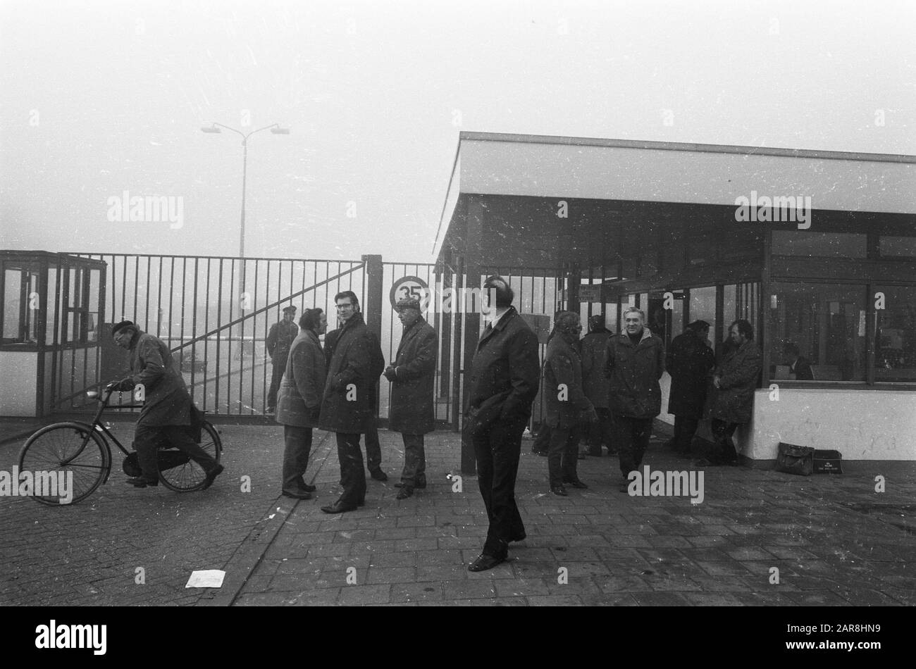 Strike at NDSM, Posting Strikers Data: 16 marzo 1973 Località: Amsterdam, Noord-Holland Parole Chiave: Strikers, Strikers Nome dell'istituzione: NDSM Foto Stock