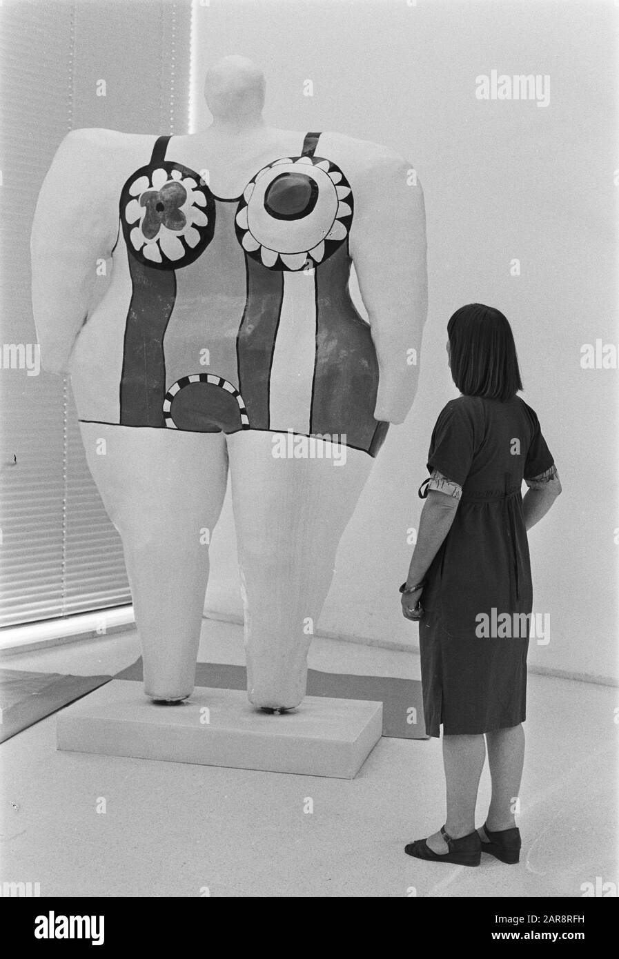 Mostra di Nihi de St. Phalle a Boijmans Van Beuningen Rotterdam, altre opere d'arte Data: 21 luglio 1976 luogo: Rotterdam, Zuid-Holland Parole Chiave: Opere d'arte, mostre Foto Stock