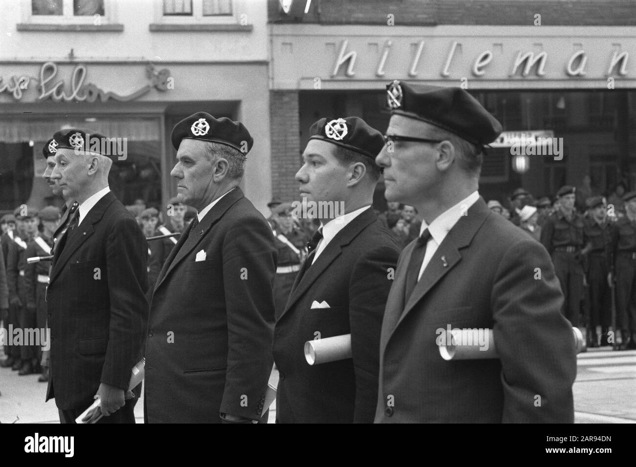 Premio Berretti Verdi Al Roosendaal Data: 9 Dicembre 1960 Località: Noord-Brabant, Roosendaal Parole Chiave: Premi, Berets Foto Stock