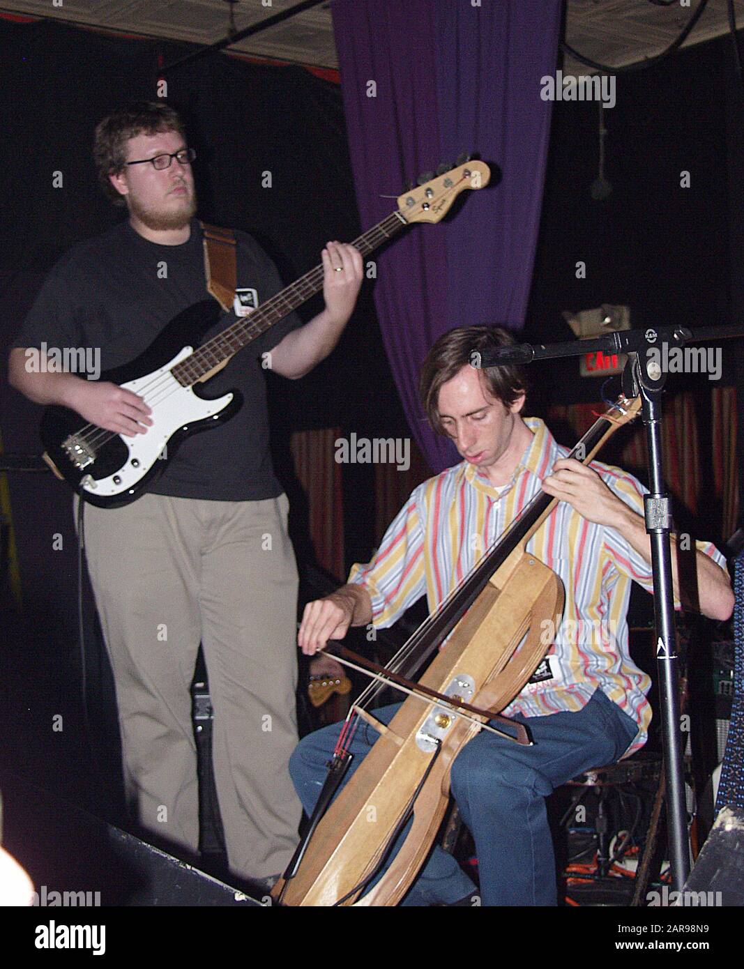 13 settembre: La Good Ship si esibisce al 40 Watt Club di Atene, in Georgia, il 13 settembre 2002. Credito: Chris McKay / MediaPunch Foto Stock