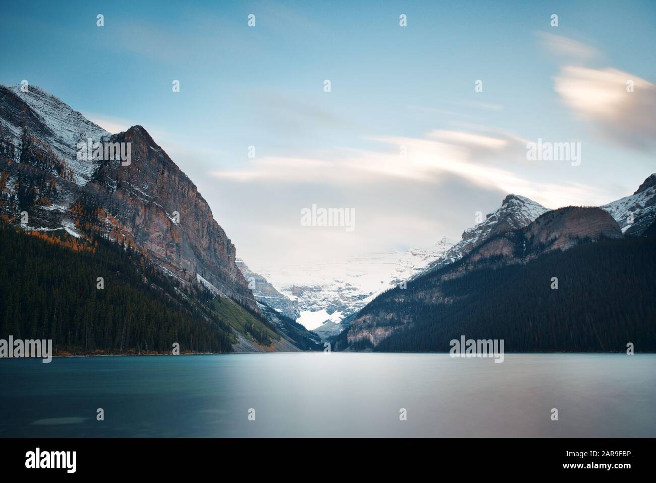 Il lago Louise e nel Parco Nazionale di Banff in Canada Foto Stock