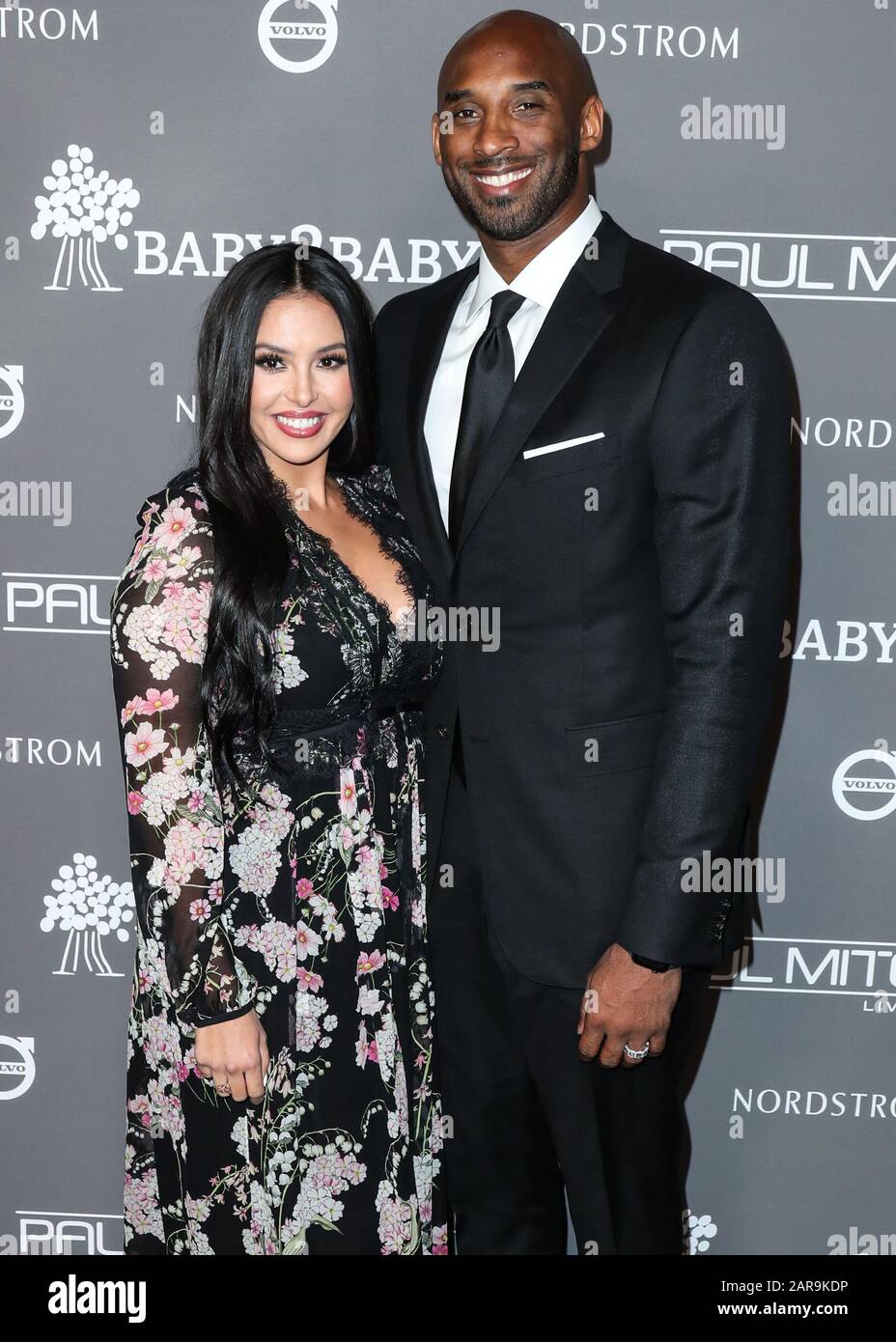 (File) Kobe Bryant Dies Al Numero 41. Culver CITY, LOS ANGELES, CALIFORNIA, Stati Uniti d'America - 10 NOVEMBRE: Vanessa Laine Bryant e il giocatore di pallacanestro americano/marito Kobe Bryant arrivano al Baby2Baby Gala 2018 che si terrà alle 3Labs il 10 novembre 2018 a Culver City, Los Angeles, California, Stati Uniti. (Foto Di Xavier Collin/Image Press Agency) Credit: Image Press Agency/Alamy Live News Foto Stock