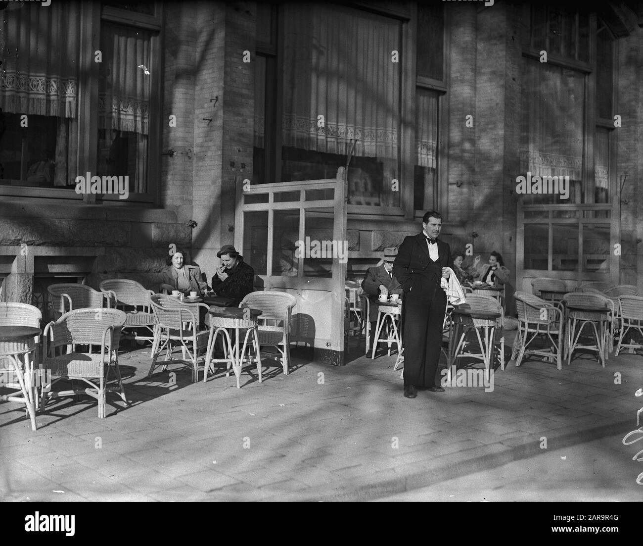 Terrazza del Café Americain ad Amsterdam Data: 12 febbraio 1948 luogo: Amsterdam Parole Chiave: Catering, terrazze Foto Stock