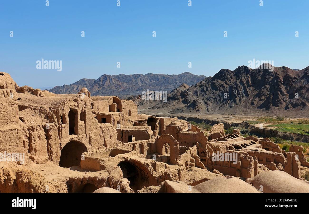 Kharanagh - Splendido villaggio di fango vecchio e abbandonato nella provincia di Yazd, Iran. Foto Stock