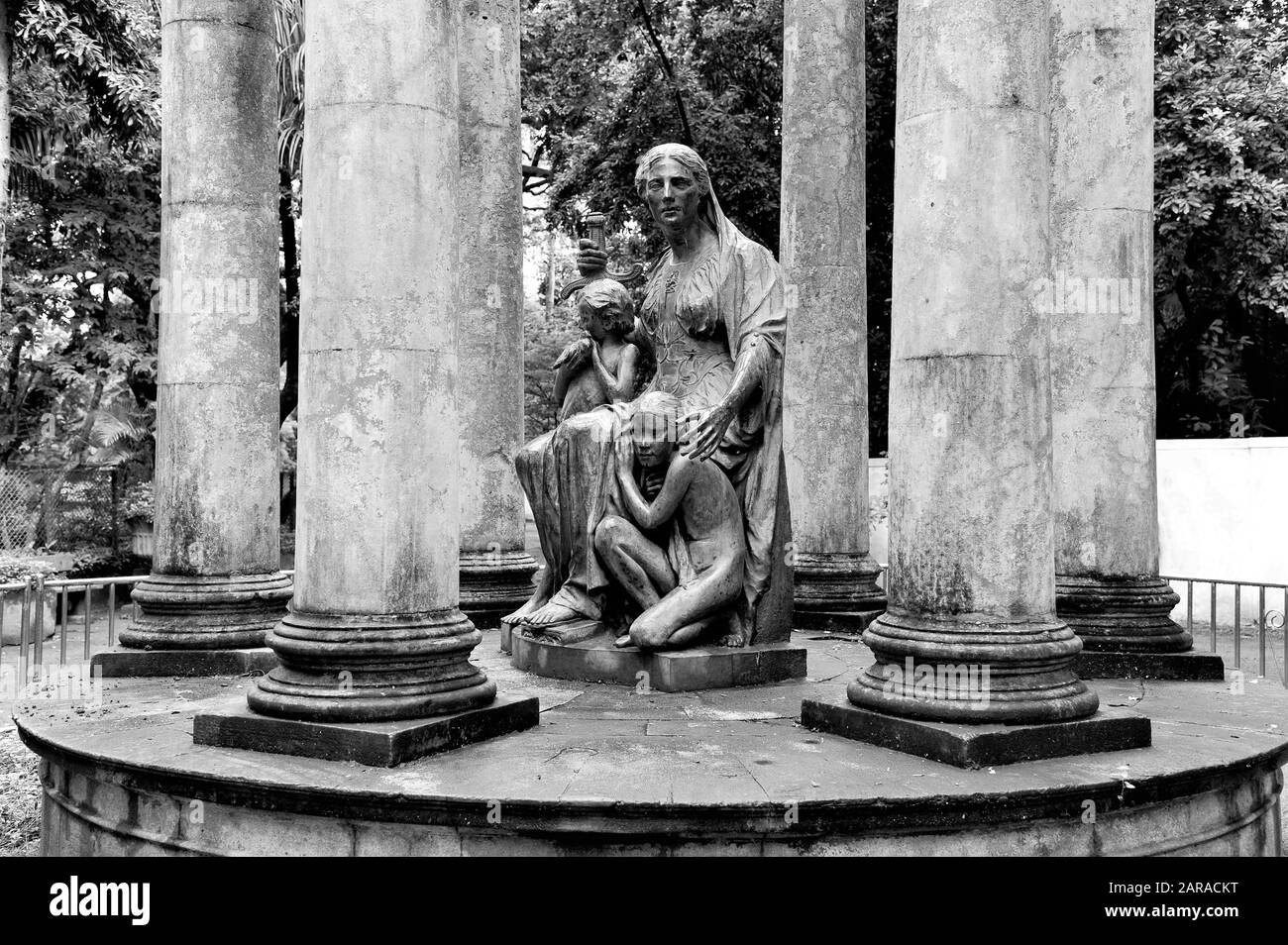 Regina Victoria Statua, Veermata Jijabai Bhosale Udyan, Byculla Zoo, Mumbai, Maharashtra, India, Asia Foto Stock