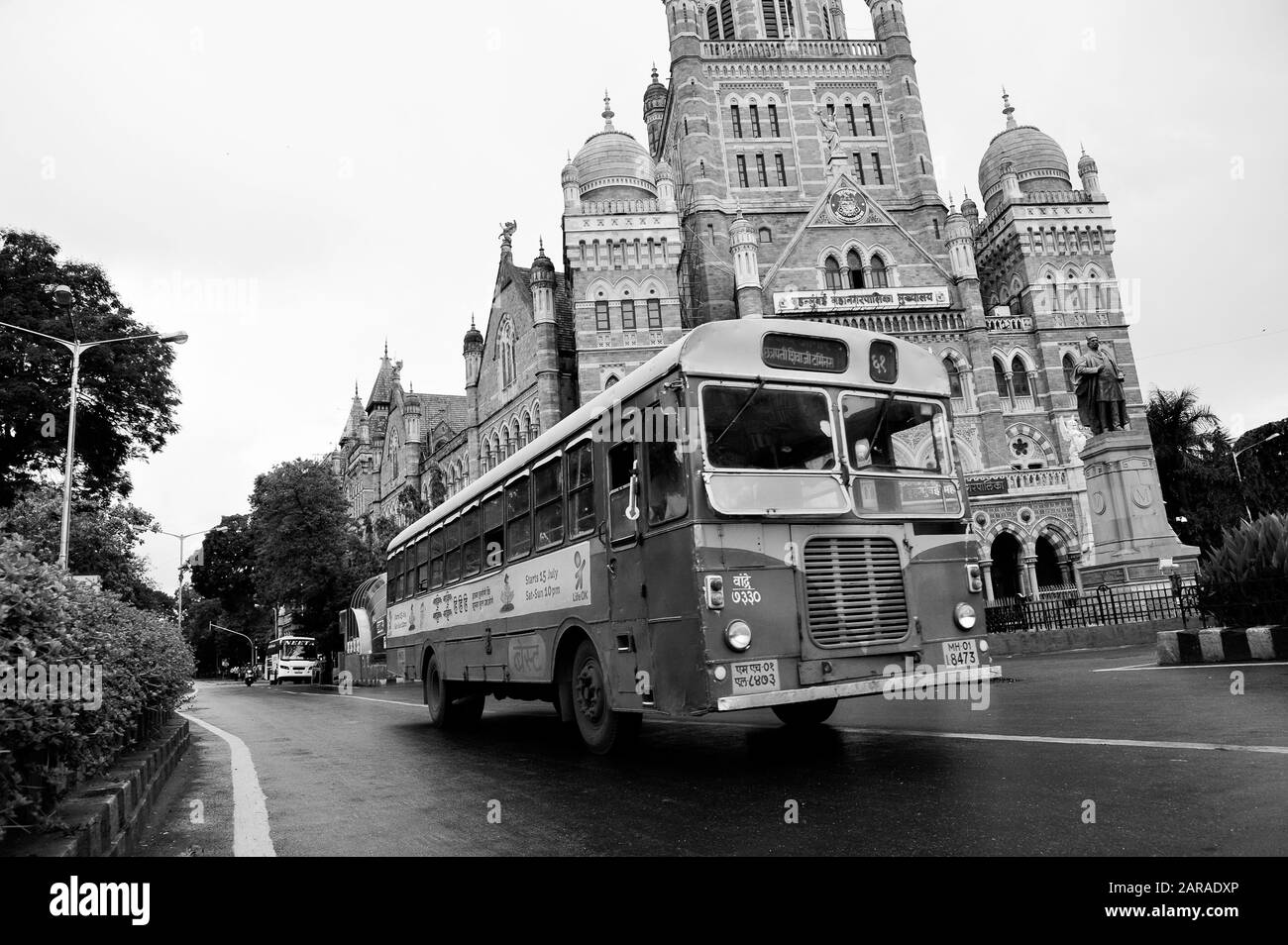 Best Bus, Bombay Municipal Corporation Building, Mumbai, Maharashtra, India, Asia Foto Stock