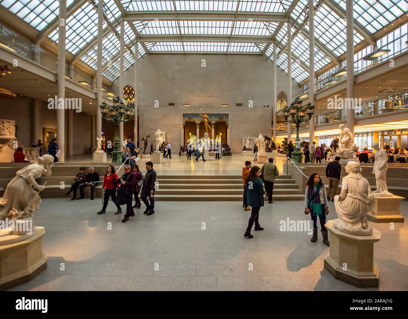 The Charles Engelhard Court Nell'Ala Americana Del Metropolitan Museum Of Art Di New York - Met, 1000 Fifth Avenue, Manhattan, New York. Foto Stock