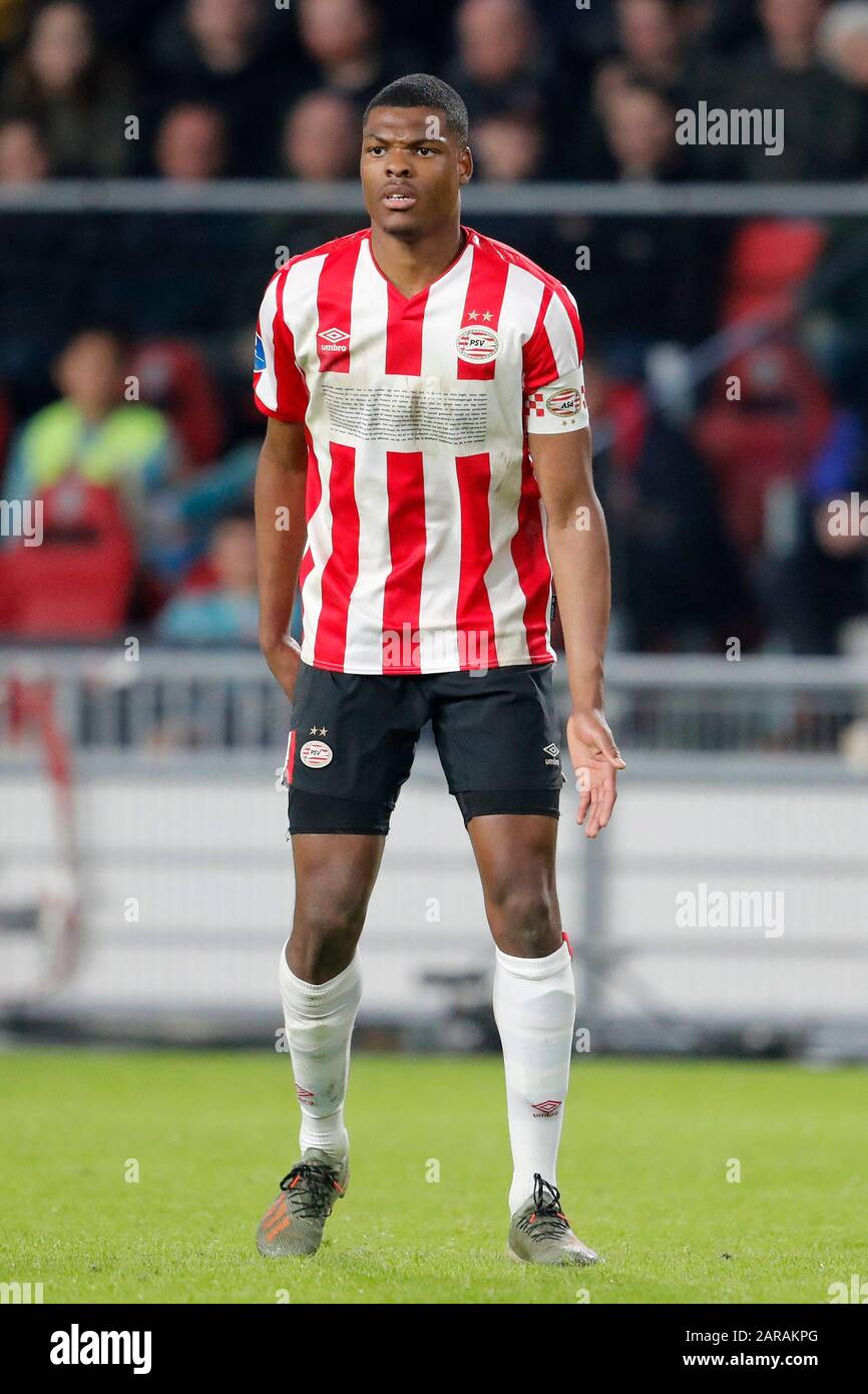 Eindhoven, Paesi Bassi. 26th Gen 2020. Eindhoven, 26-01-2020, Philips Stadium, calcio, stagione 2019/2020, Dutch Eredivisie, PSV giocatore Denzel Dumfries durante la partita PSV - FC Twente 1-1 credito: Pro Shots/Alamy Live News Foto Stock